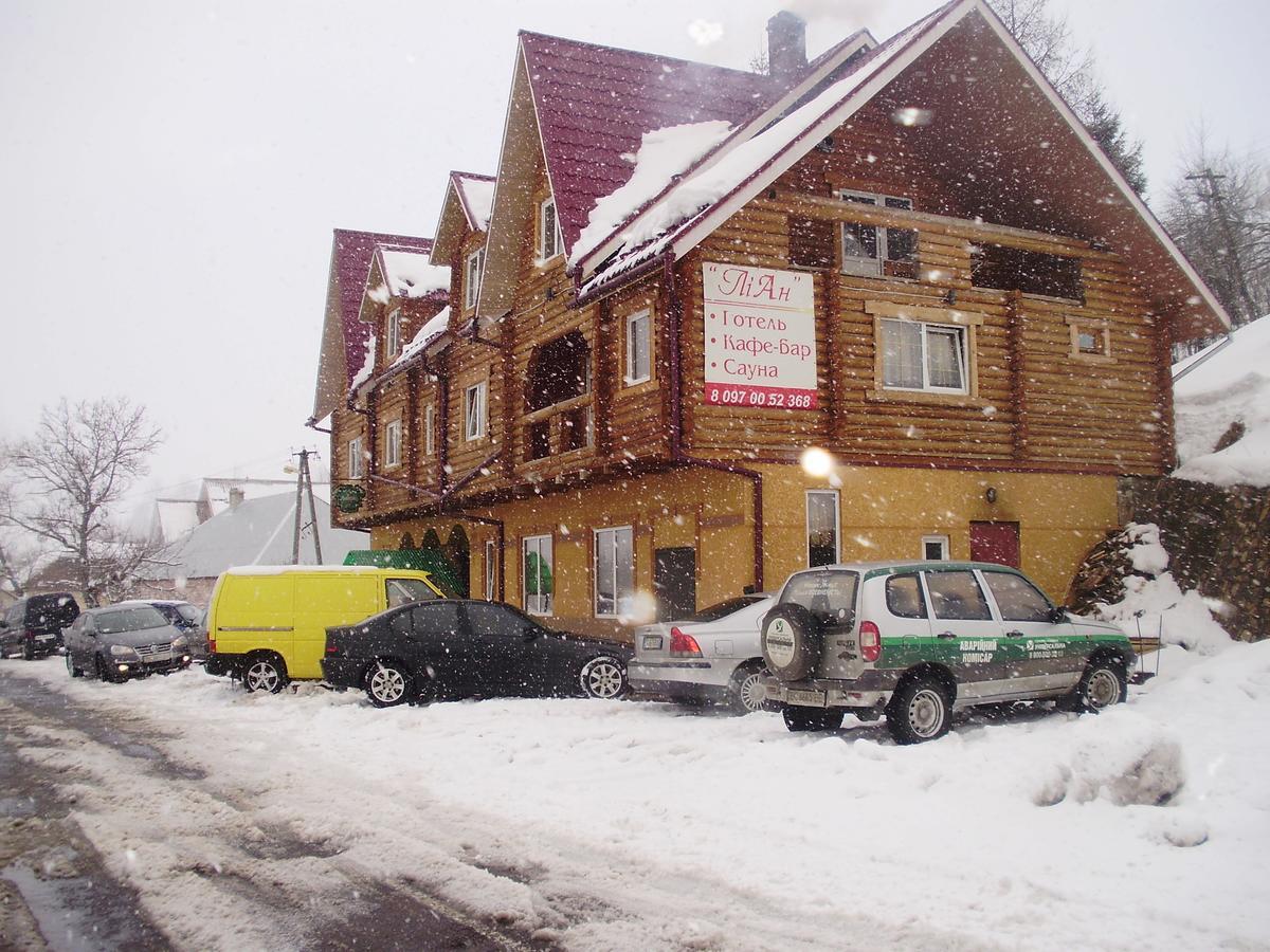 "Lian" Family Hotel & Restaurant Volosyanka  Eksteriør billede