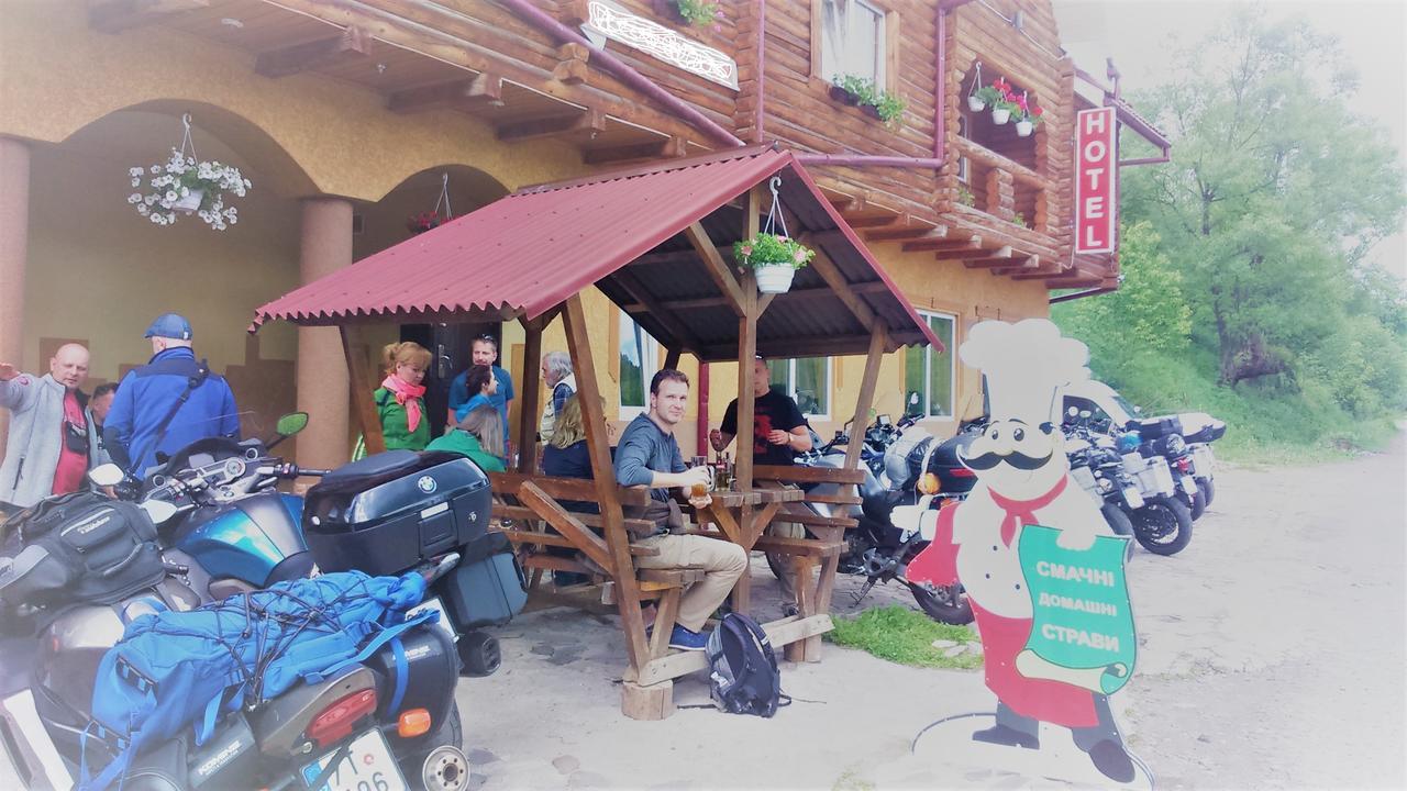"Lian" Family Hotel & Restaurant Volosyanka  Eksteriør billede