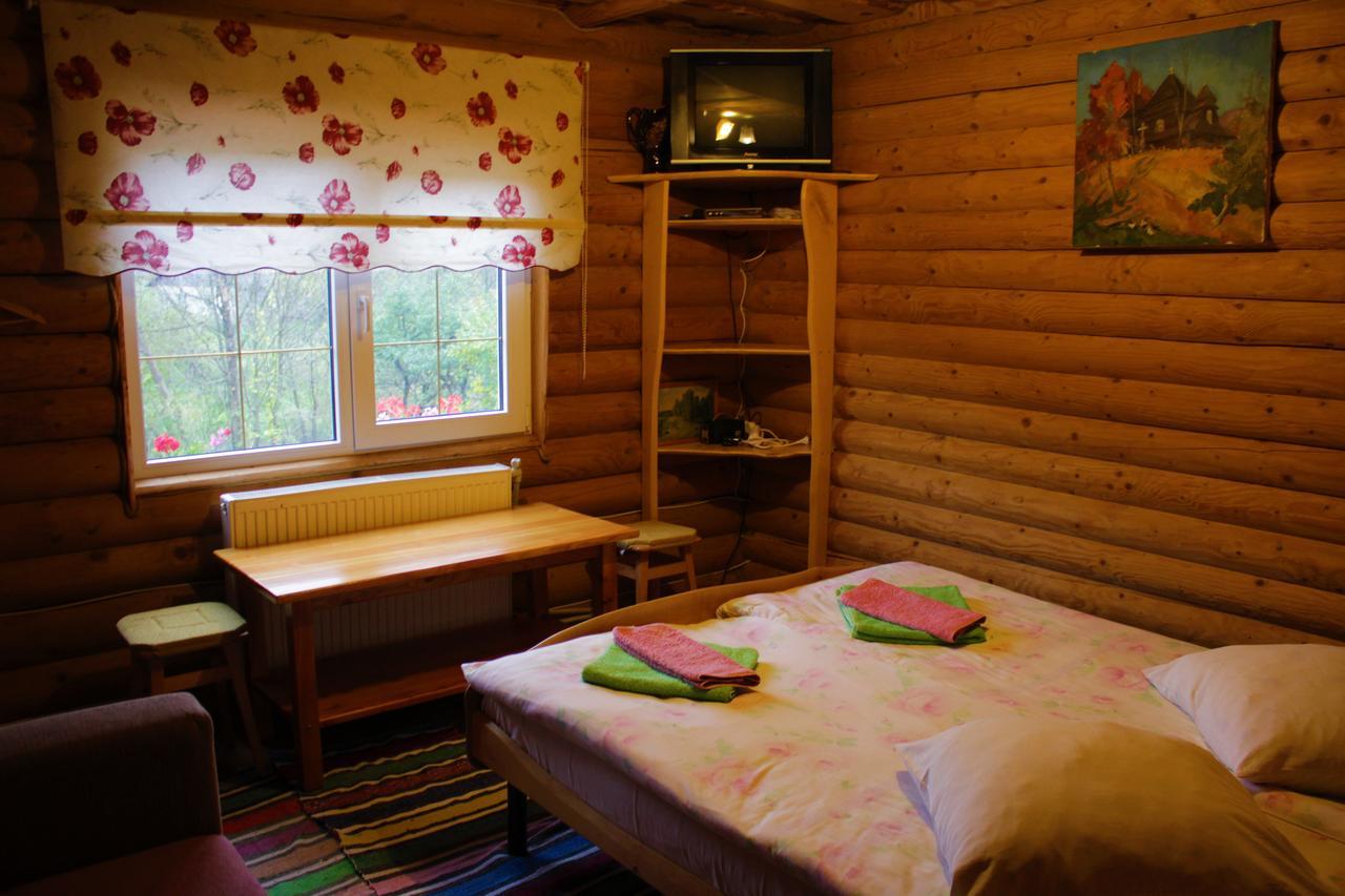 "Lian" Family Hotel & Restaurant Volosyanka  Eksteriør billede