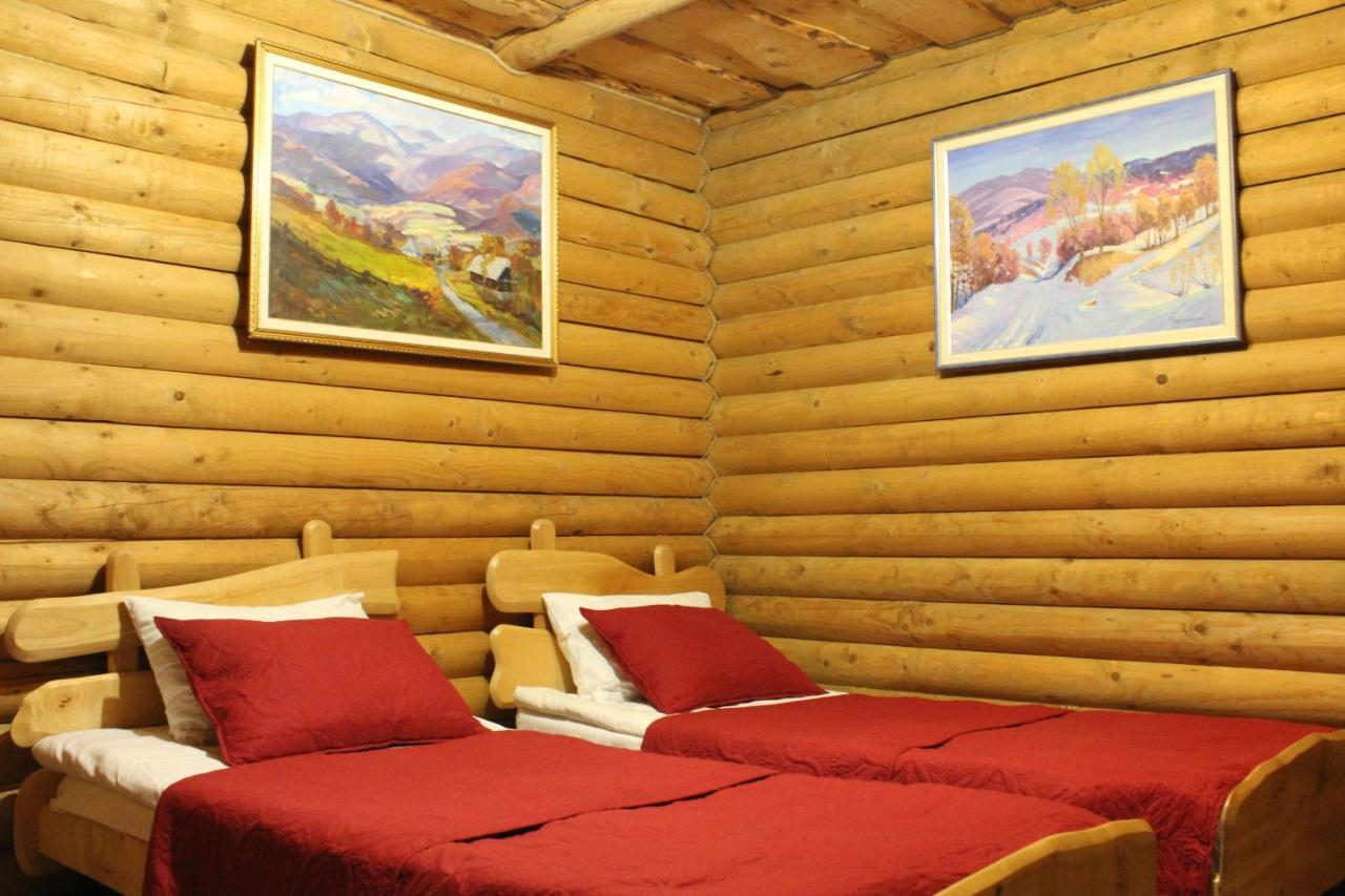 "Lian" Family Hotel & Restaurant Volosyanka  Eksteriør billede