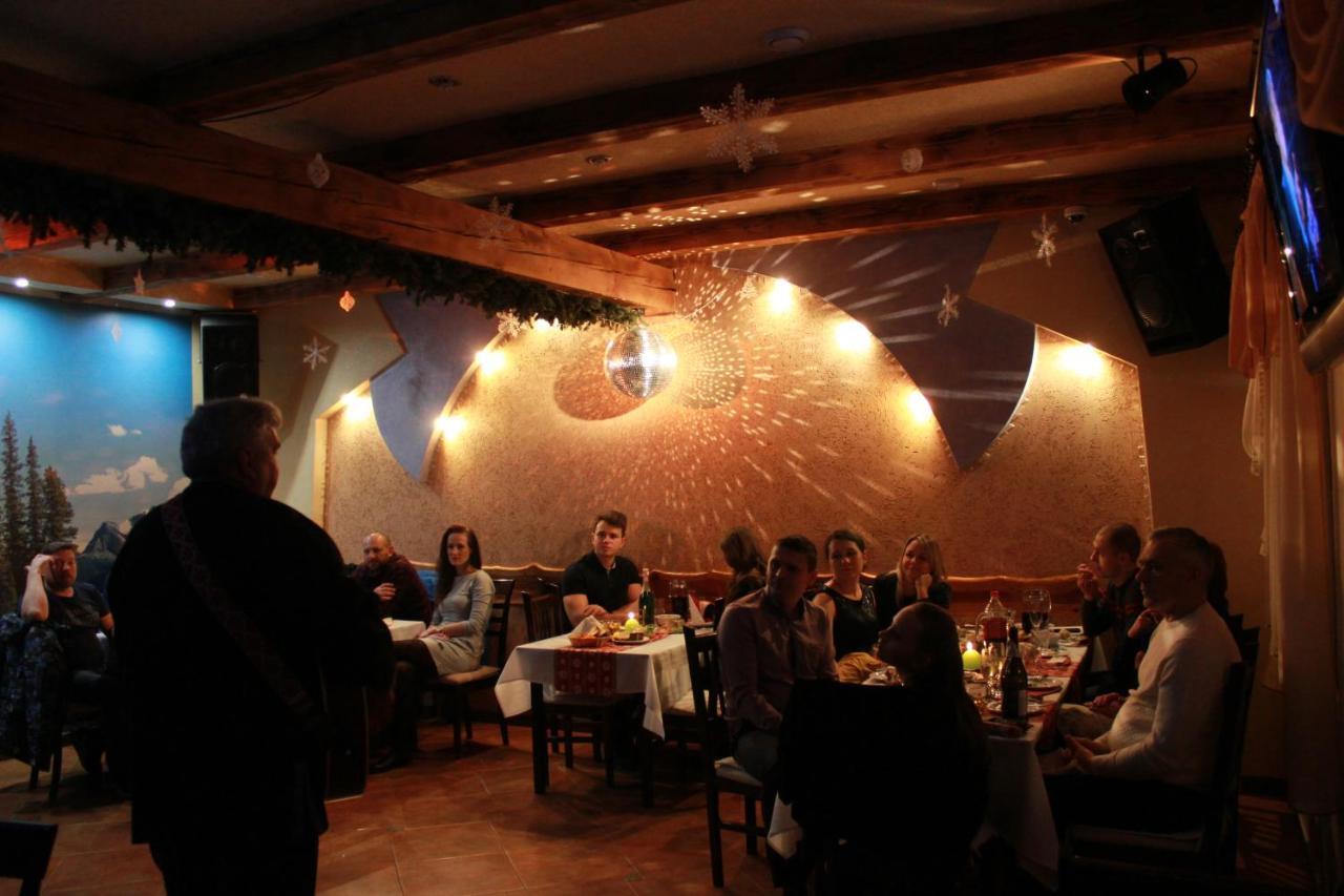 "Lian" Family Hotel & Restaurant Volosyanka  Eksteriør billede